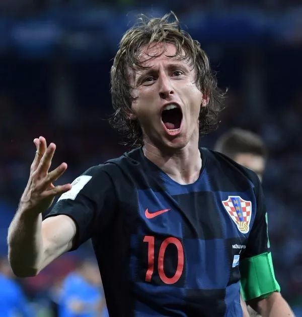 字母哥：那一刻，我恍惚看见了我太奶