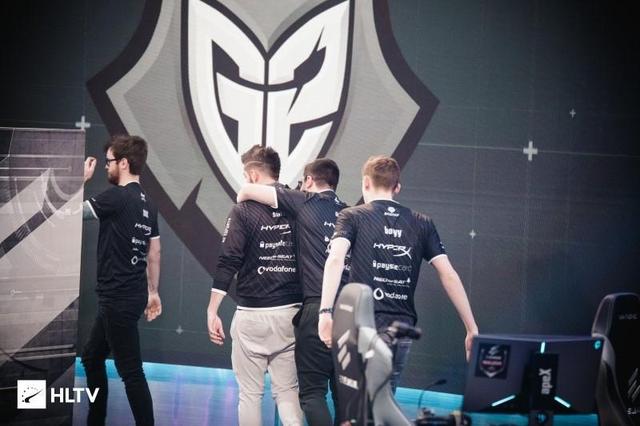 占據主角地 占據主角地